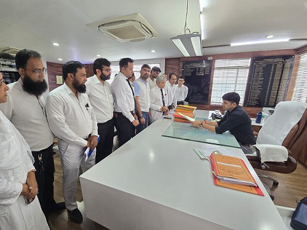 અશાંત ધારાને લઇ વકીલો આવ્યા મેદાનમાં, જાણો કલેકટર કાર્યાલય ખાતે શું વાત થઇ